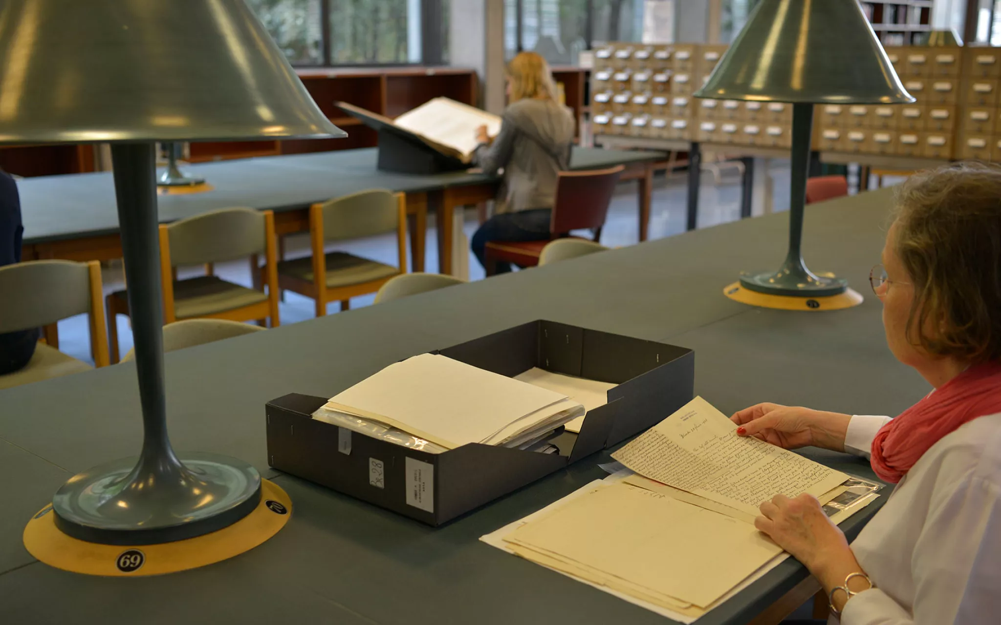 Consultation des archives et des manuscrits à la Bibliothèque centrale du Muséum